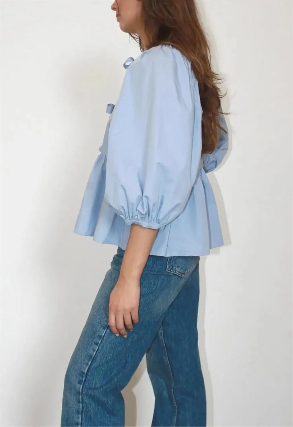 Women Cute Puff Sleeve Bow Tie Front Peplum Tops Ruffle Vacation Babydoll Blouse Shirts Summer Going Out Outfits