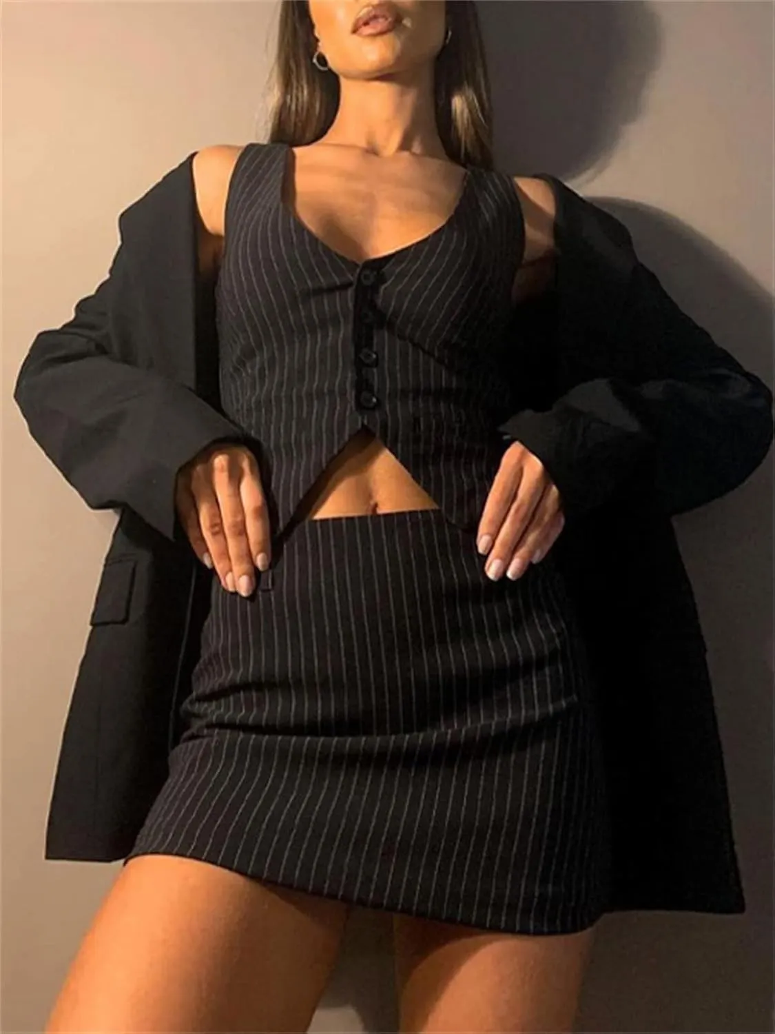 Women Sexy Dressy Vest Slim Fit Button Halter V-Neck Tuxedo Suit Waistcoats Versatile Racerback Vintage Streetwear